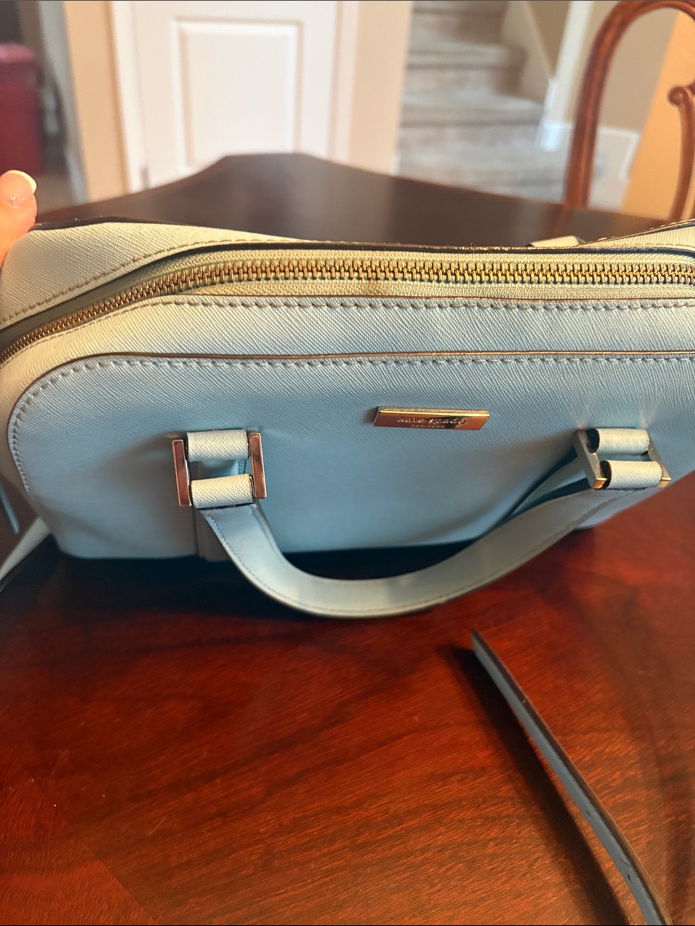 Kate Spade tiffany blue Saffiano leather satchel with detachable strap - Picture 3 of 8